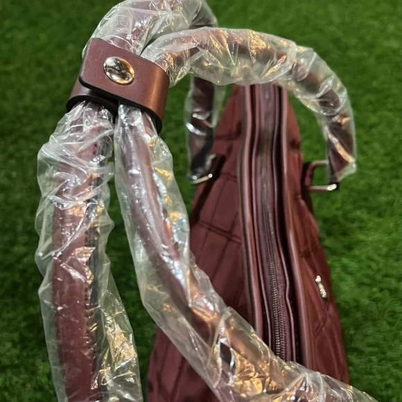 Vanessa Williams Quilted Laptop Tote - Picture 5 of 11